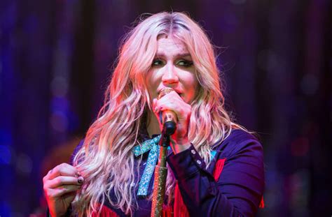 kesha nip slip|Kesha posts sultry, NSFW topless photo on Instagram